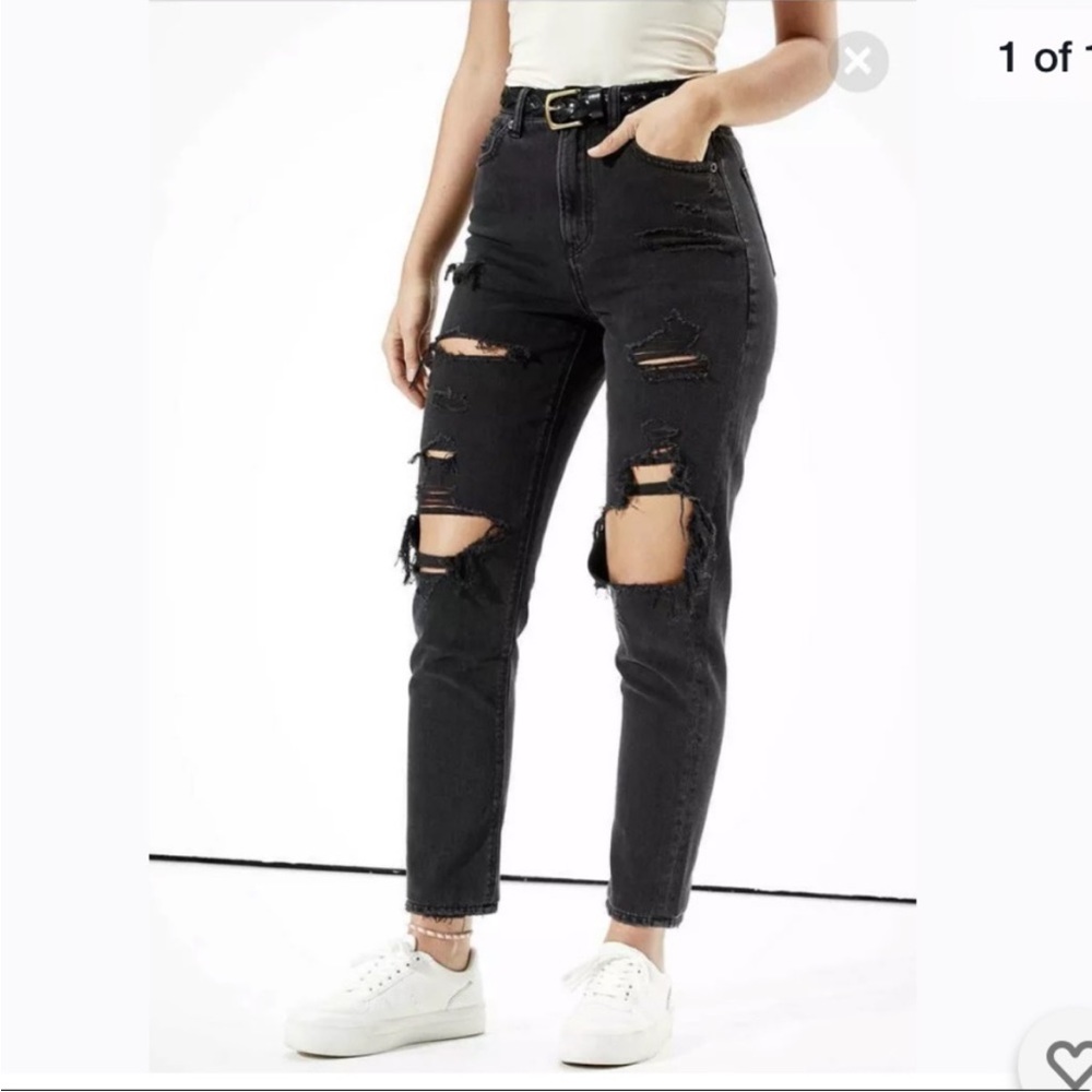 American Eagle mom jeans